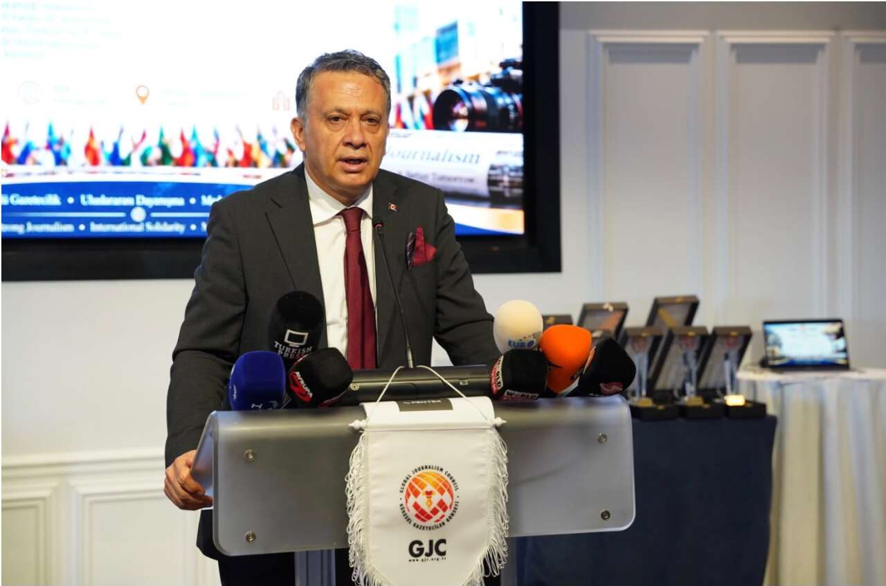 KGK, Londra’da Dostluk Rüzgarı Estirdi 4